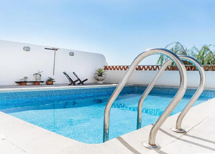 Апартаменты Private Pool Sunset Terrace Эрисейра